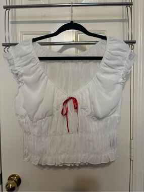 Cider White Peasant Crop Top with Red Tie Accent